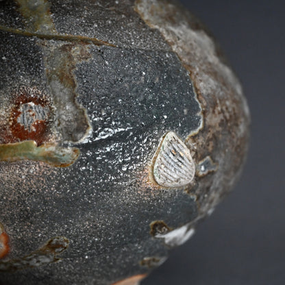 Charred Iga-yaki Tsubo Vase ー新 学 “伊賀 壷”