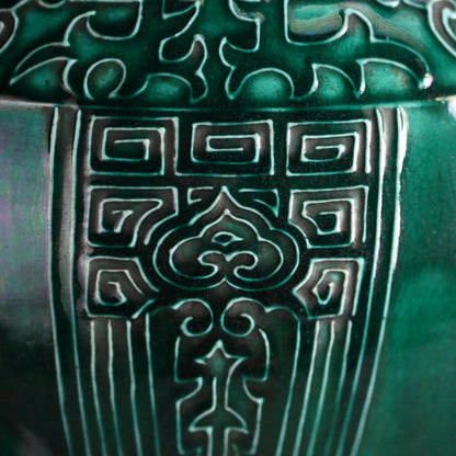 Shimmering Green Archaic Vase ー永楽 保全 “交趾花瓶”
