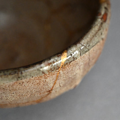 Early Karatsu Chawan Tea Bowl w/ Kintsugi Gold Repair