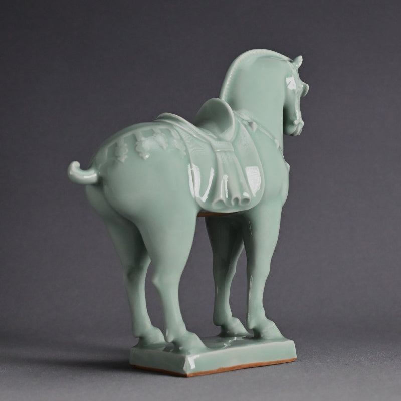 Celdon Horse Sculpture ー初代 宮永 東山 “青瓷 馺馬”