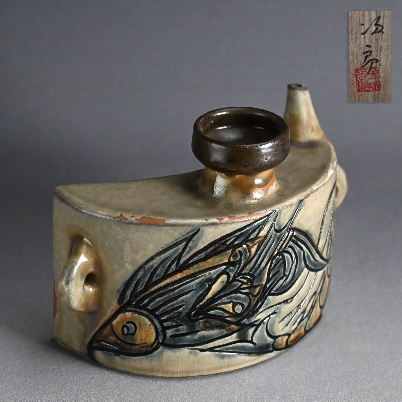 LNT Dachibin Vessel ー金城 次郎 “抱瓶”