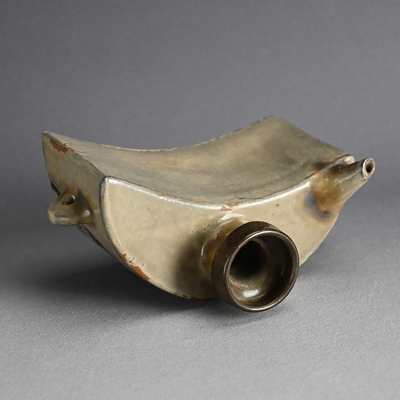 LNT Dachibin Vessel ー金城 次郎 “抱瓶”