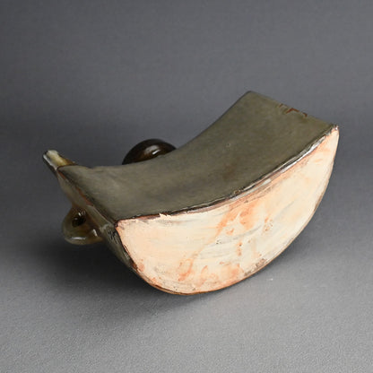 LNT Dachibin Vessel ー金城 次郎 “抱瓶”