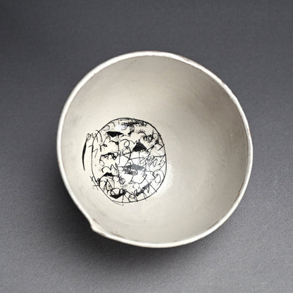 Large Pottery Bowl by Female Artist ー重森 陽子 “白釉 鉢”