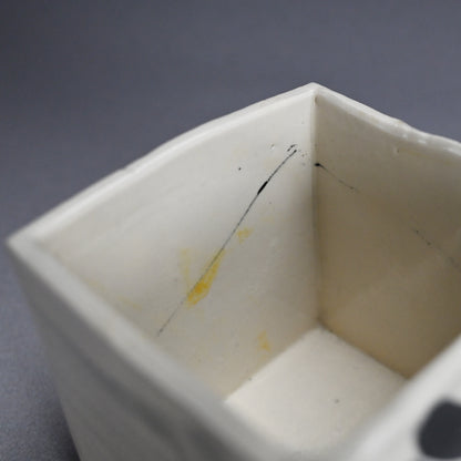 Pioneering Avant-garde Ceramic CUBE ー重森 陽子 “丸丸 CUBE”