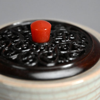 Imperial Artist Celadon Koro Incense Burner ー板谷 波山 “氷華磁香炉”