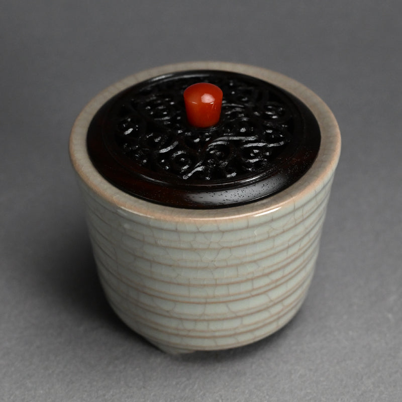 Imperial Artist Celadon Koro Incense Burner ー板谷 波山 “氷華磁香炉”