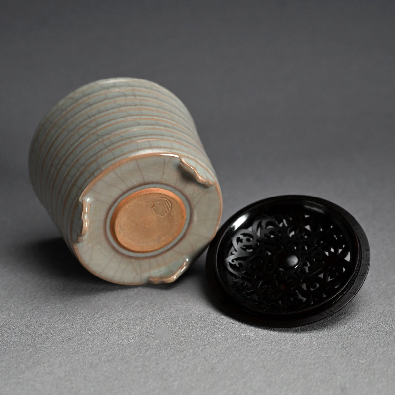 Imperial Artist Celadon Koro Incense Burner ー板谷 波山 “氷華磁香炉”