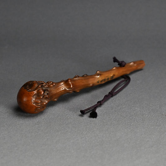 Gnarled Wood Shoulder Tap Scholars Implement