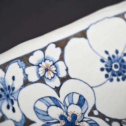 Utsuwa Porcelain Vessel ー中島 克子 “花の器”