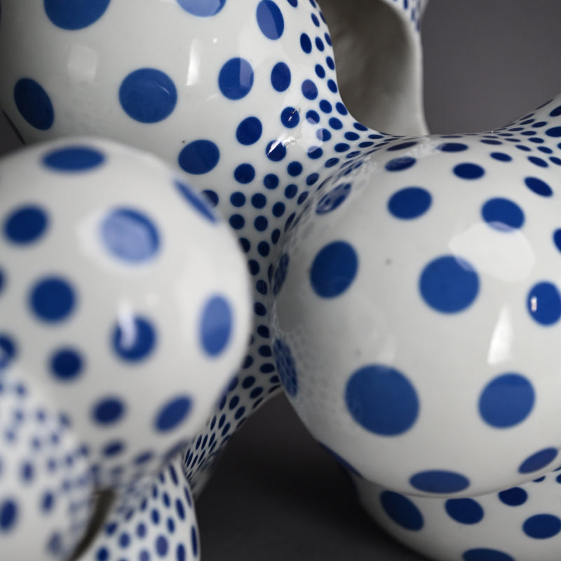 彫刻、増殖するかたち ー中島晴美 "Sculpture, Proliferating Form"