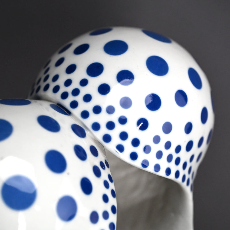 彫刻、増殖するかたち ー中島晴美 "Sculpture, Proliferating Form"