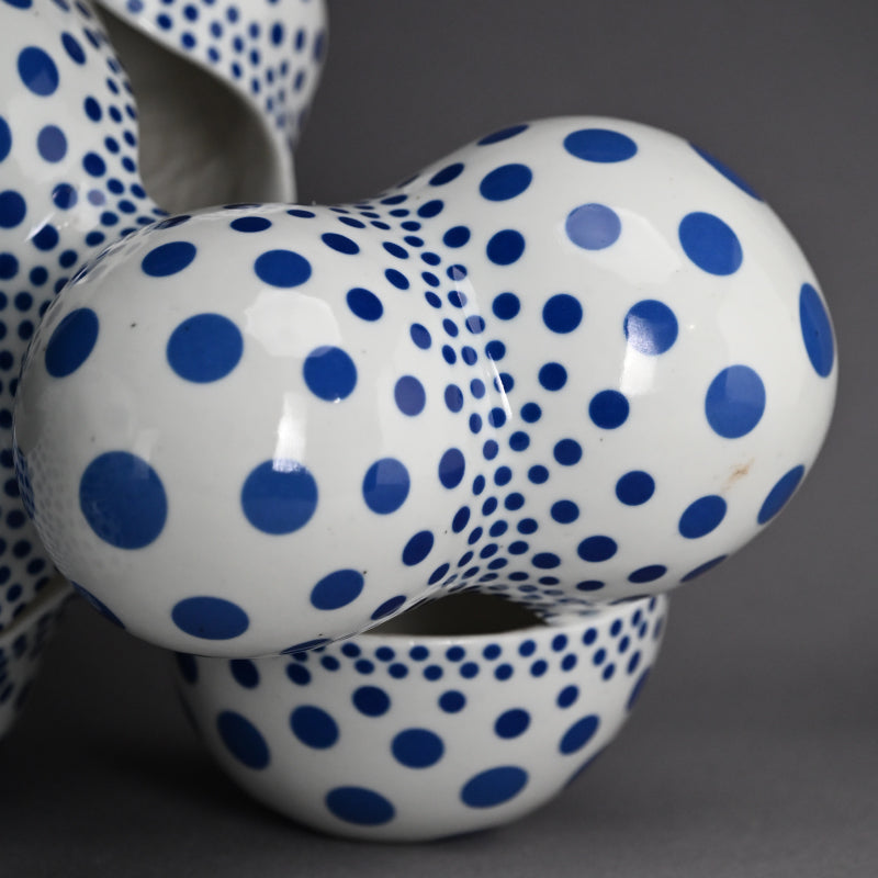 彫刻、増殖するかたち ー中島晴美 "Sculpture, Proliferating Form"