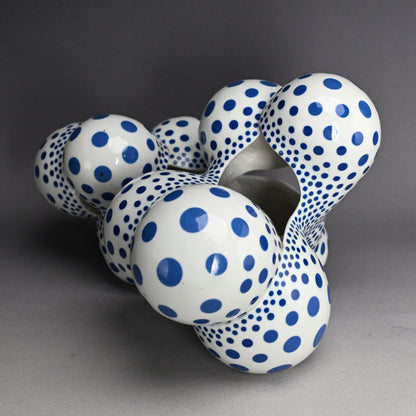 彫刻、増殖するかたち ー中島晴美 "Sculpture, Proliferating Form"