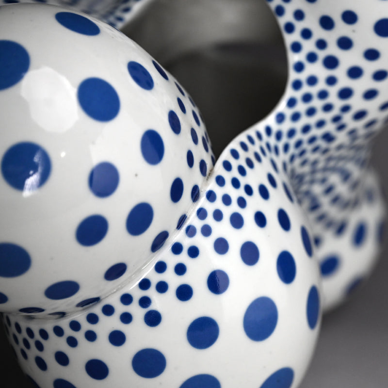 彫刻、増殖するかたち ー中島晴美 "Sculpture, Proliferating Form"