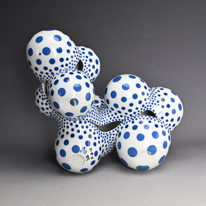 彫刻、増殖するかたち ー中島晴美 "Sculpture, Proliferating Form"