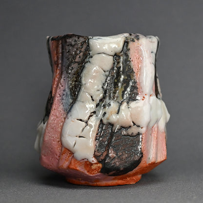 Rikkyu-Guro Yunomi Tea Bowl ー林 正太郎 "利休黒紫志野 湯呑"