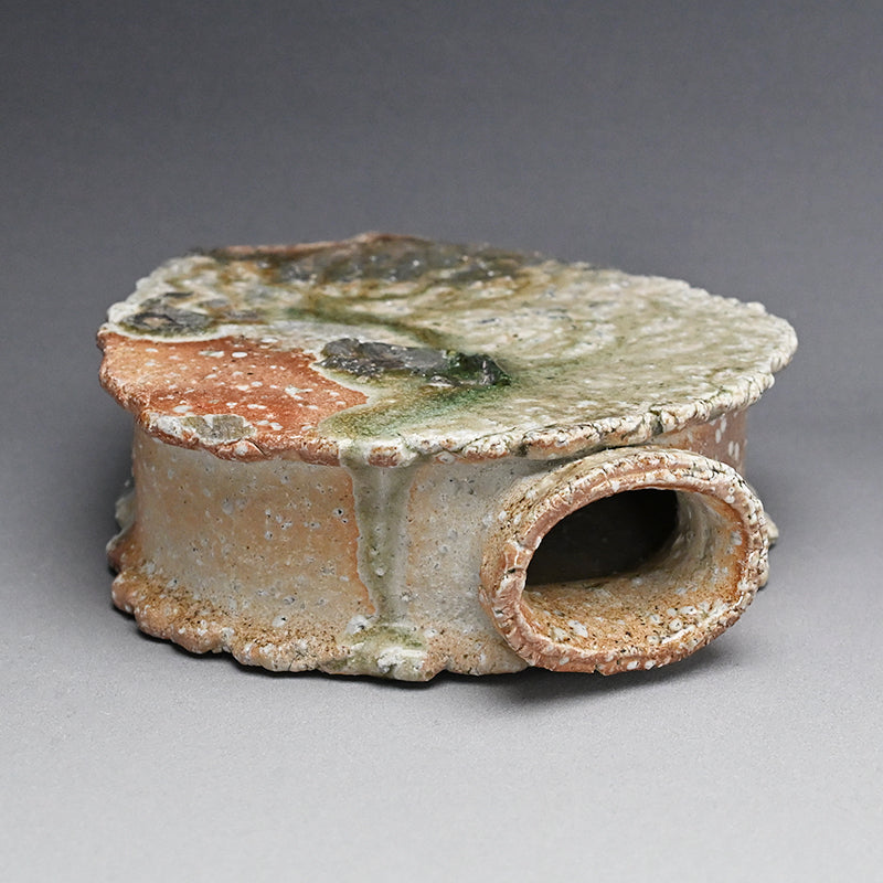 Flying Ash Glazed Shigaraki Henko Vase ー二代目 忠六、古谷 博文 “信楽 自然釉 扁花入”