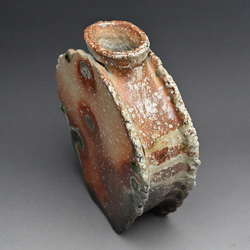 Flying Ash Glazed Shigaraki Henko Vase ー二代目 忠六、古谷 博文 “信楽 自然釉 扁花入”