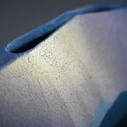 Radical Blue Hagi Dawn Vase ー心司窯 田中 克敏 “萩焼 光彩器”