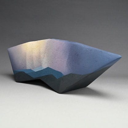 Radical Blue Hagi Dawn Vase ー心司窯 田中 克敏 “萩焼 光彩器”