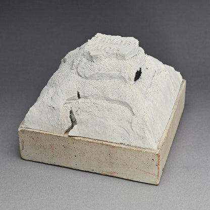 Chernobyl Ceramic Protest Sculpture ー鯉江 良二 “CHERNOBYL”