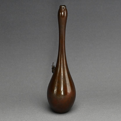 Gourd Shaped Bronze Vase w/ Snail ー西垣 一瑳 "黄銅瓢式 華瓶"