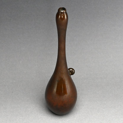 Gourd Shaped Bronze Vase w/ Snail ー西垣 一瑳 "黄銅瓢式 華瓶"