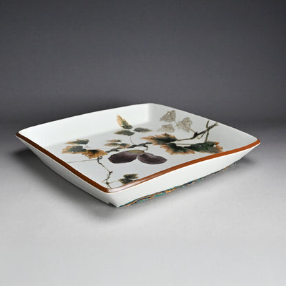 Large and Exquisite Serving Platter ー廣瀬 義之 "釉彩色絵あけび乃図 四角大皿"