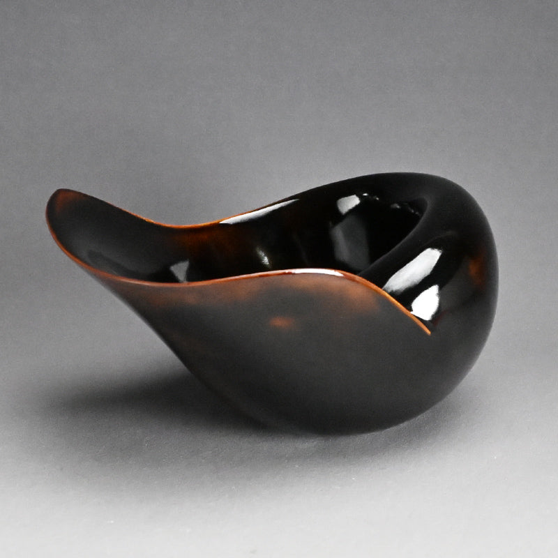 Uzumaki Pottery sculpture by female artist ー髙津 未央 "うずまき"