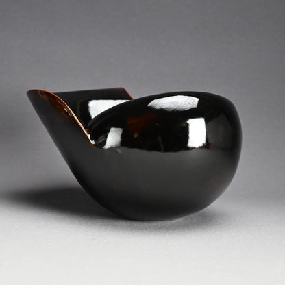 Uzumaki Pottery sculpture by female artist ー髙津 未央 "うずまき"
