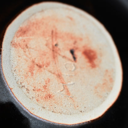 Uzumaki Pottery sculpture by female artist ー髙津 未央 "うずまき"