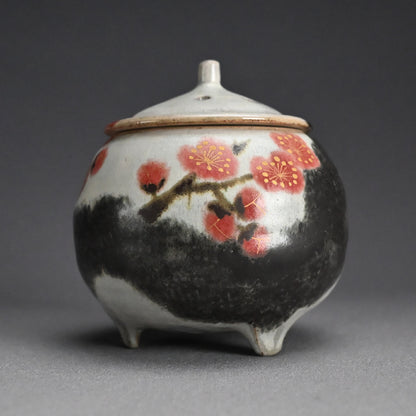 Koro with red plum pattern ー古川 隆久 “釉彩 紅梅文香炉”