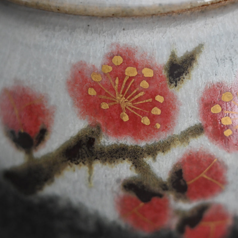 Koro with red plum pattern ー古川 隆久 “釉彩 紅梅文香炉”