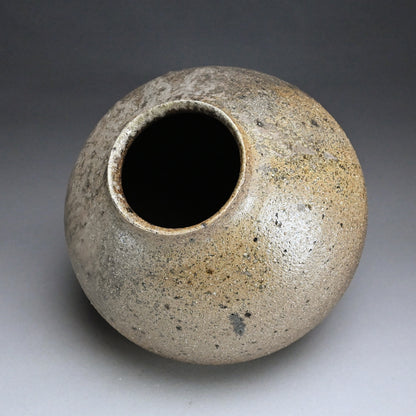 Tokoname Ash Glazed Tsubo ー大迫 みきお "壺"