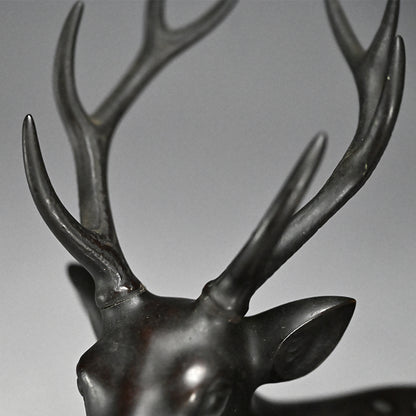 Japanese Deer Okimono Bronze Sculpture ー初代 中島 保美 "鋳銅鹿置物"