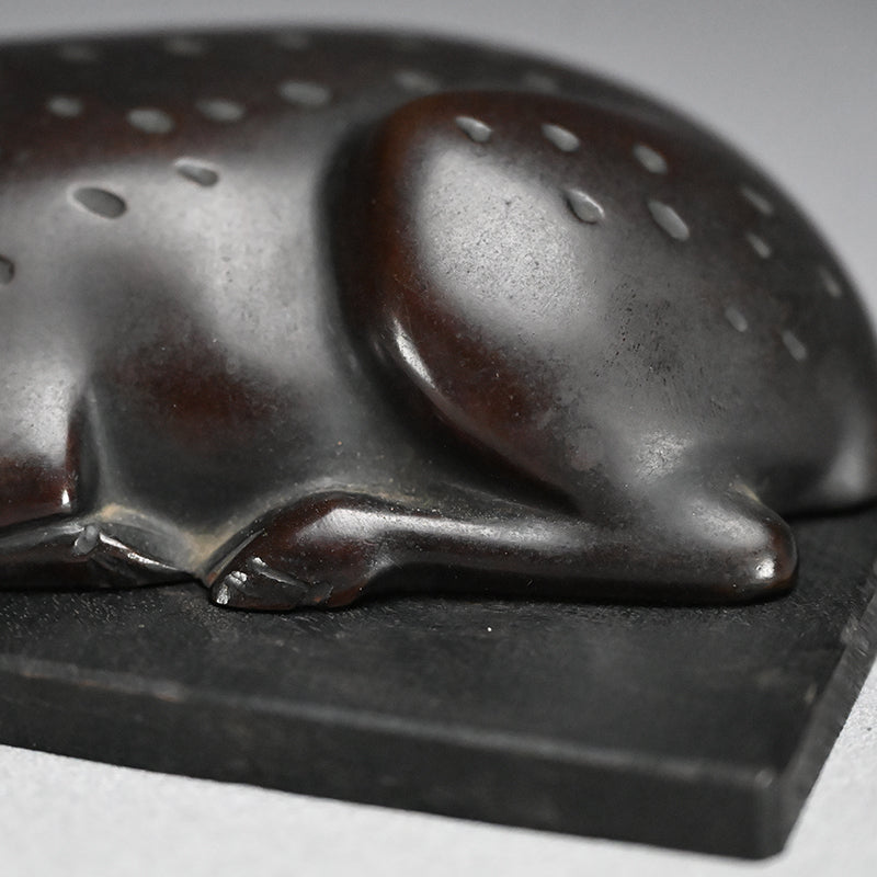 Japanese Deer Okimono Bronze Sculpture ー初代 中島 保美 "鋳銅鹿置物"
