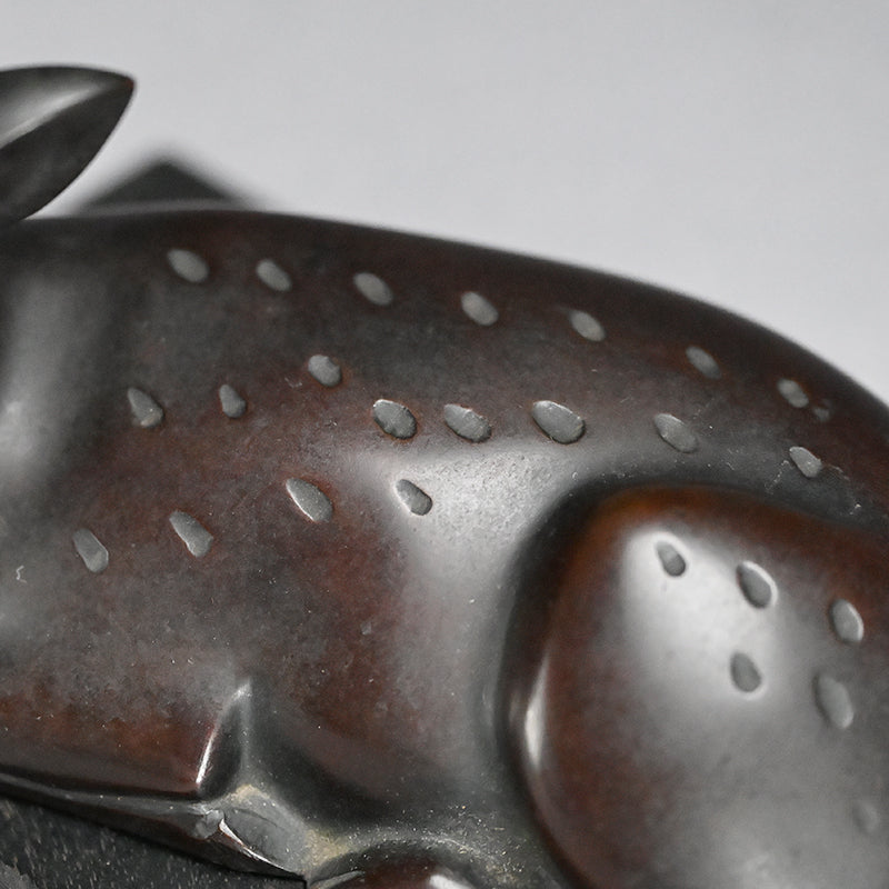 Japanese Deer Okimono Bronze Sculpture ー初代 中島 保美 "鋳銅鹿置物"