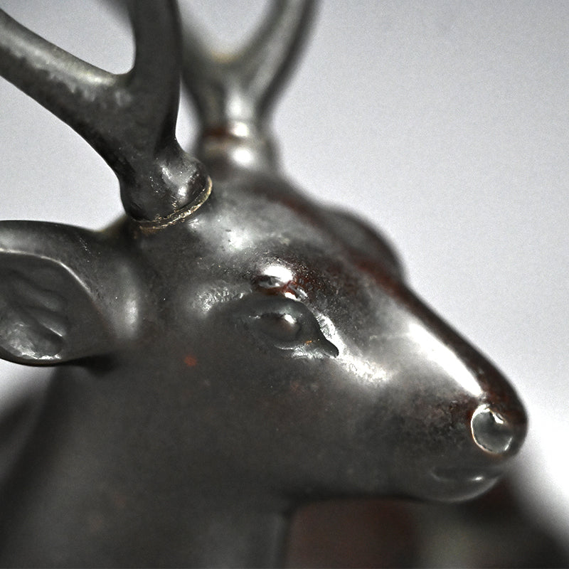 Japanese Deer Okimono Bronze Sculpture ー初代 中島 保美 "鋳銅鹿置物"
