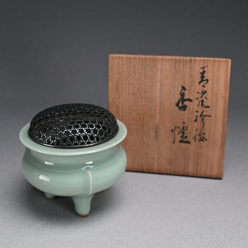Celadon Koro Incense Burner ー宮永 東山 "青瓷袴腰 香爐"