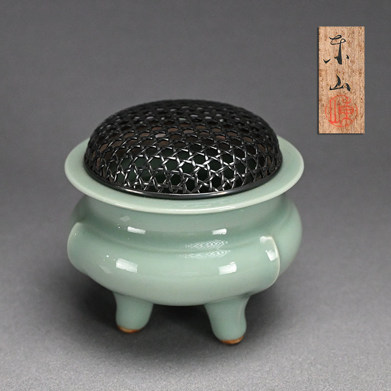 Celadon Koro Incense Burner ー宮永 東山 "青瓷袴腰 香爐"