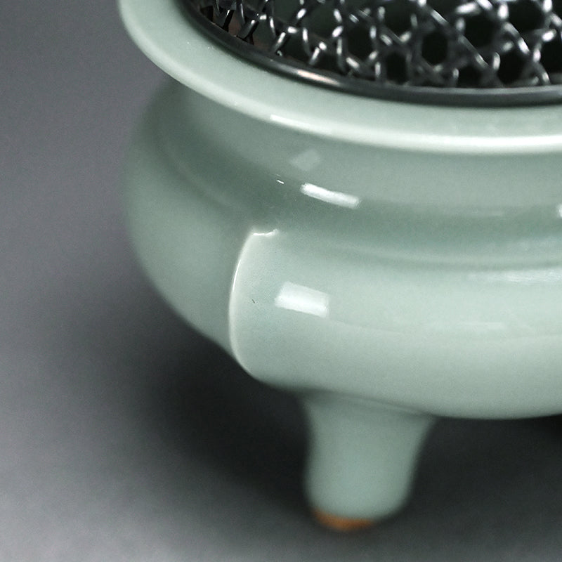 Celadon Koro Incense Burner ー宮永 東山 "青瓷袴腰 香爐"