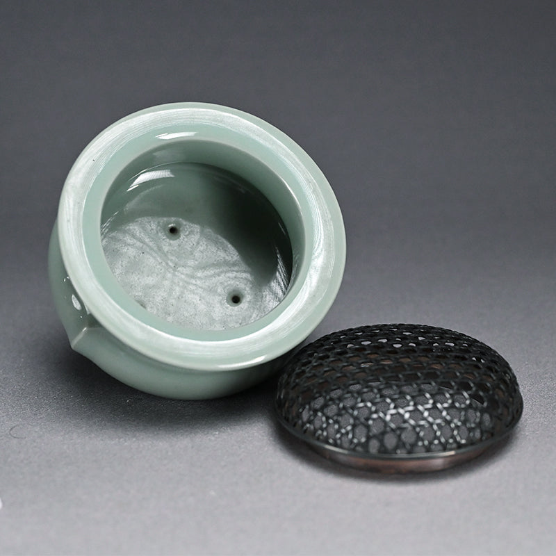 Celadon Koro Incense Burner ー宮永 東山 "青瓷袴腰 香爐"