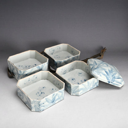 Porcelain Stacking Box Set Decorated ー藤井 達吉 "染付竹文 重箱"