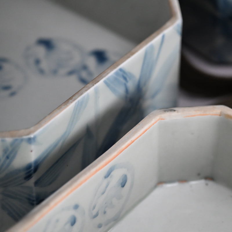 Porcelain Stacking Box Set Decorated ー藤井 達吉 "染付竹文 重箱"