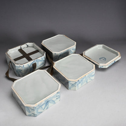 Porcelain Stacking Box Set Decorated ー藤井 達吉 "染付竹文 重箱"