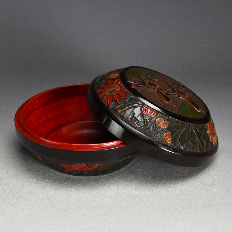 Sanuki-bori Carved & Lacquered Container by Kozan