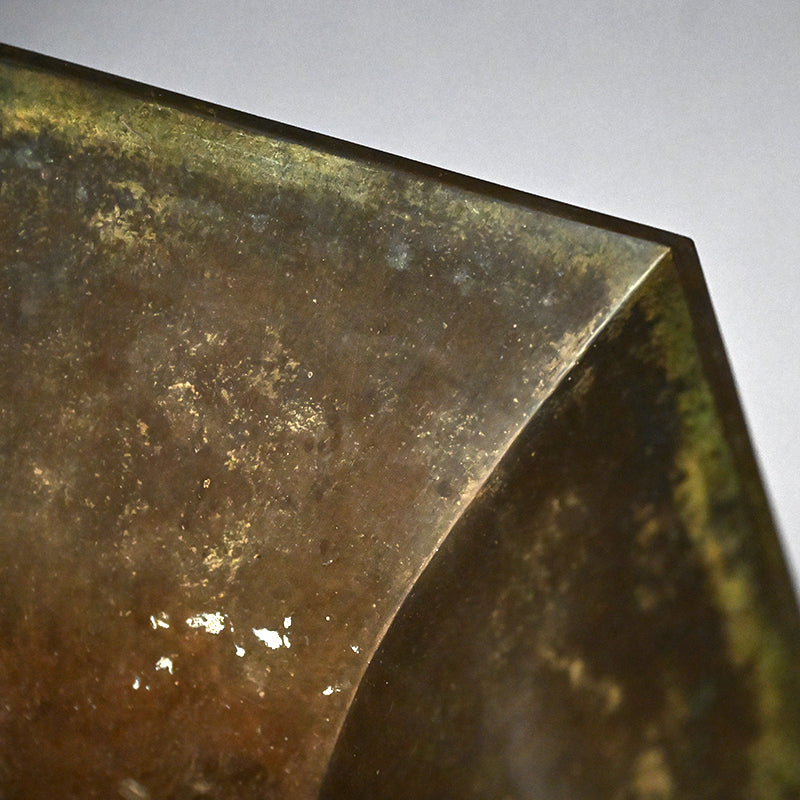Edo p. Flaring Bronze Vase with Tiger Handles ー越後 守 "虎耳付古銅花生"