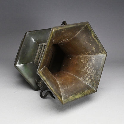 Edo p. Flaring Bronze Vase with Tiger Handles ー越後 守 "虎耳付古銅花生"