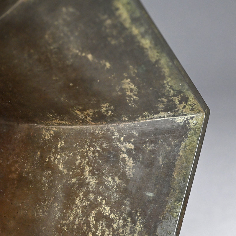 Edo p. Flaring Bronze Vase with Tiger Handles ー越後 守 "虎耳付古銅花生"